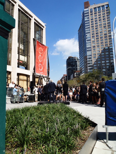 Bloomberg opens NY fashion week