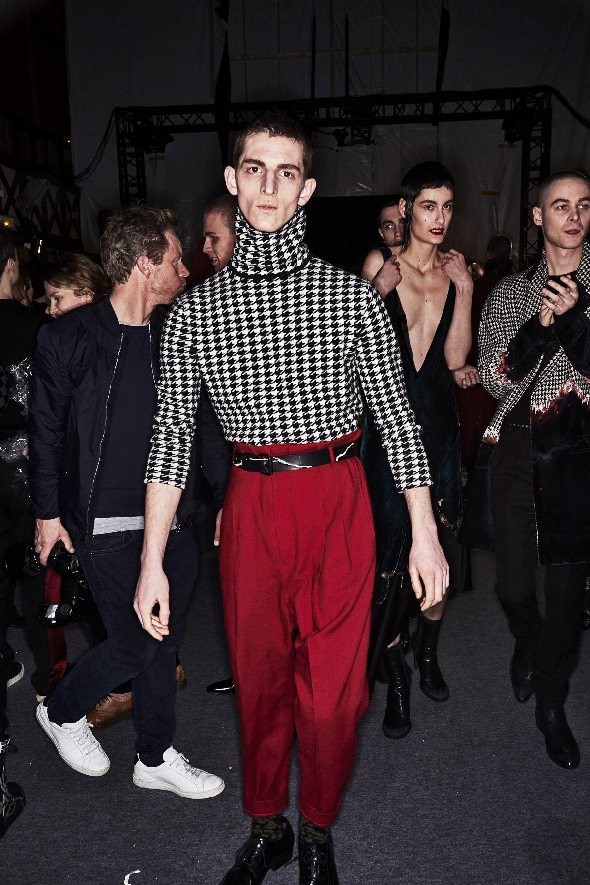 Sonny Vandevelde - Haider Ackermann Fall 17 Men Fashion Show Paris ...